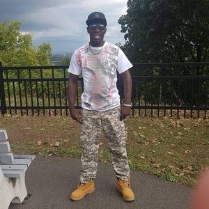 Meet your Posher, Jerome